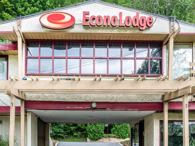 Econo Lodge Clarks Summit Exterior photo